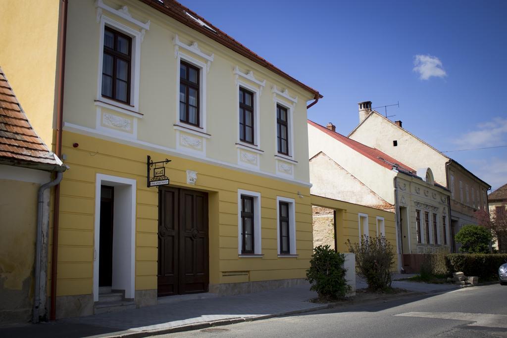 Pekapartman Кесег Екстер'єр фото